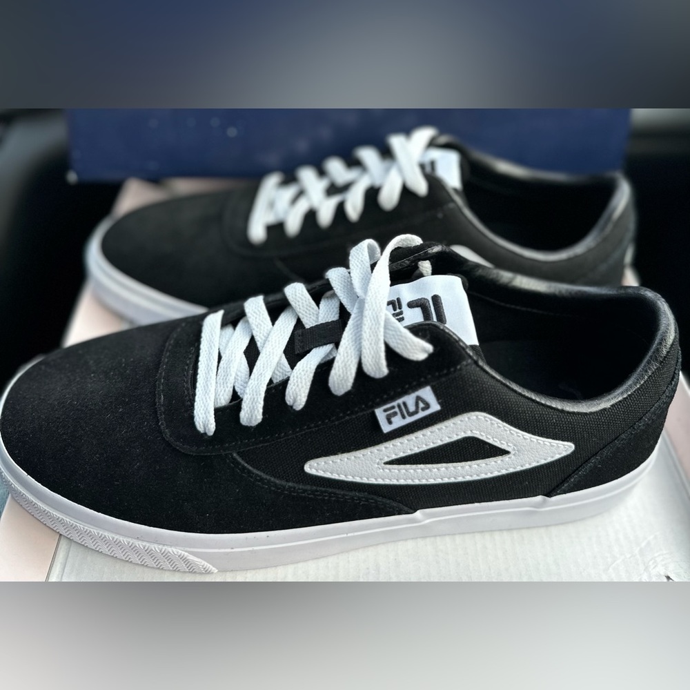 FILA Womens Boarder FX1 Black Shoes NWT and box size 11